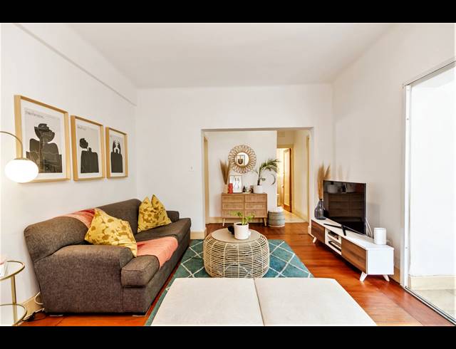 2 BEDROOM APARTMENT SOLD IN PARKTOWN NORTH
